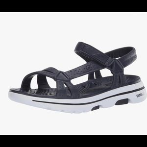 Skechers Women's Foamies Go Walk 5-Tahiti Sport Sandal Cali gear BLUE